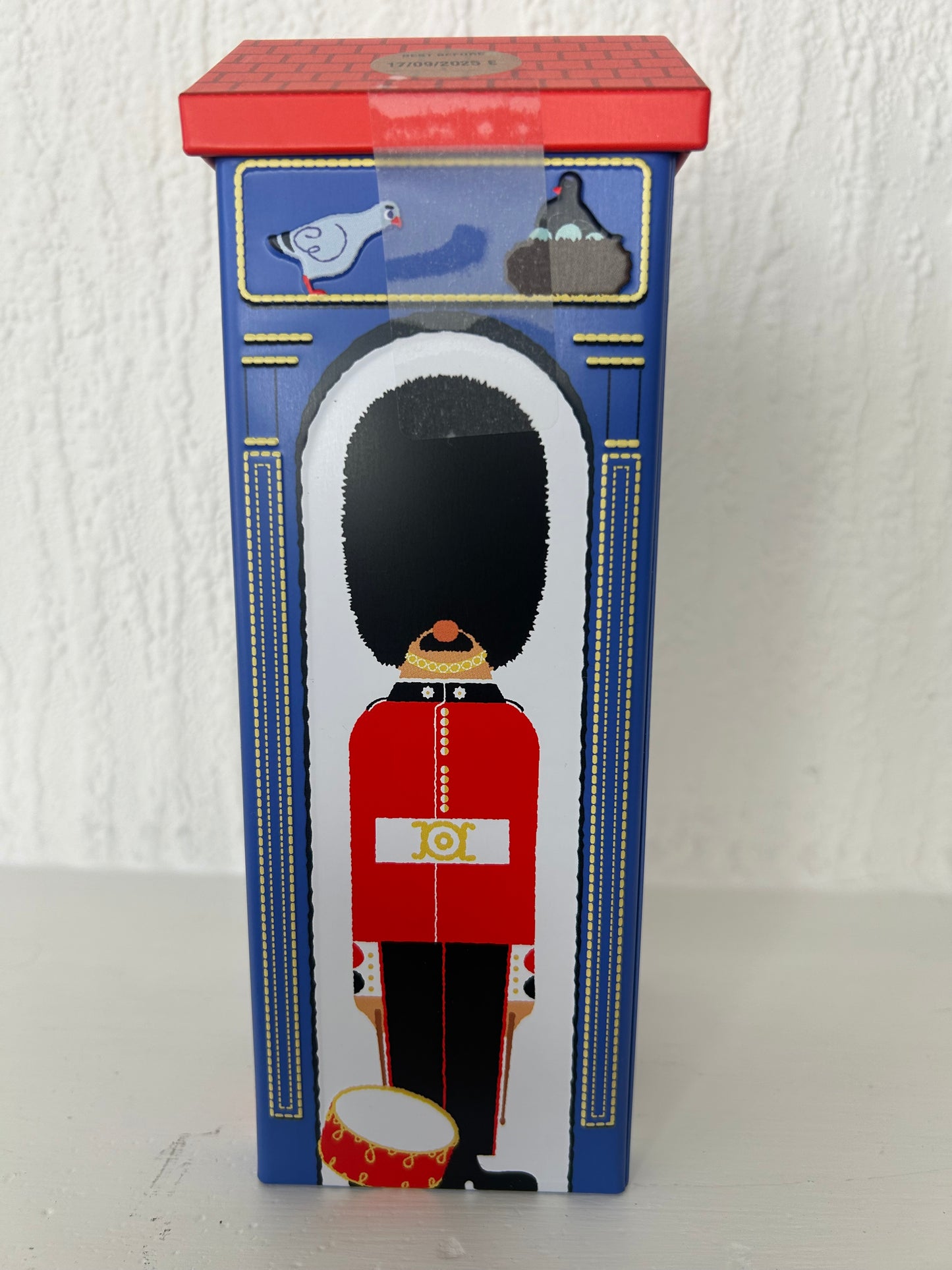 M&S London guard Tin 180g Shortbread Tin