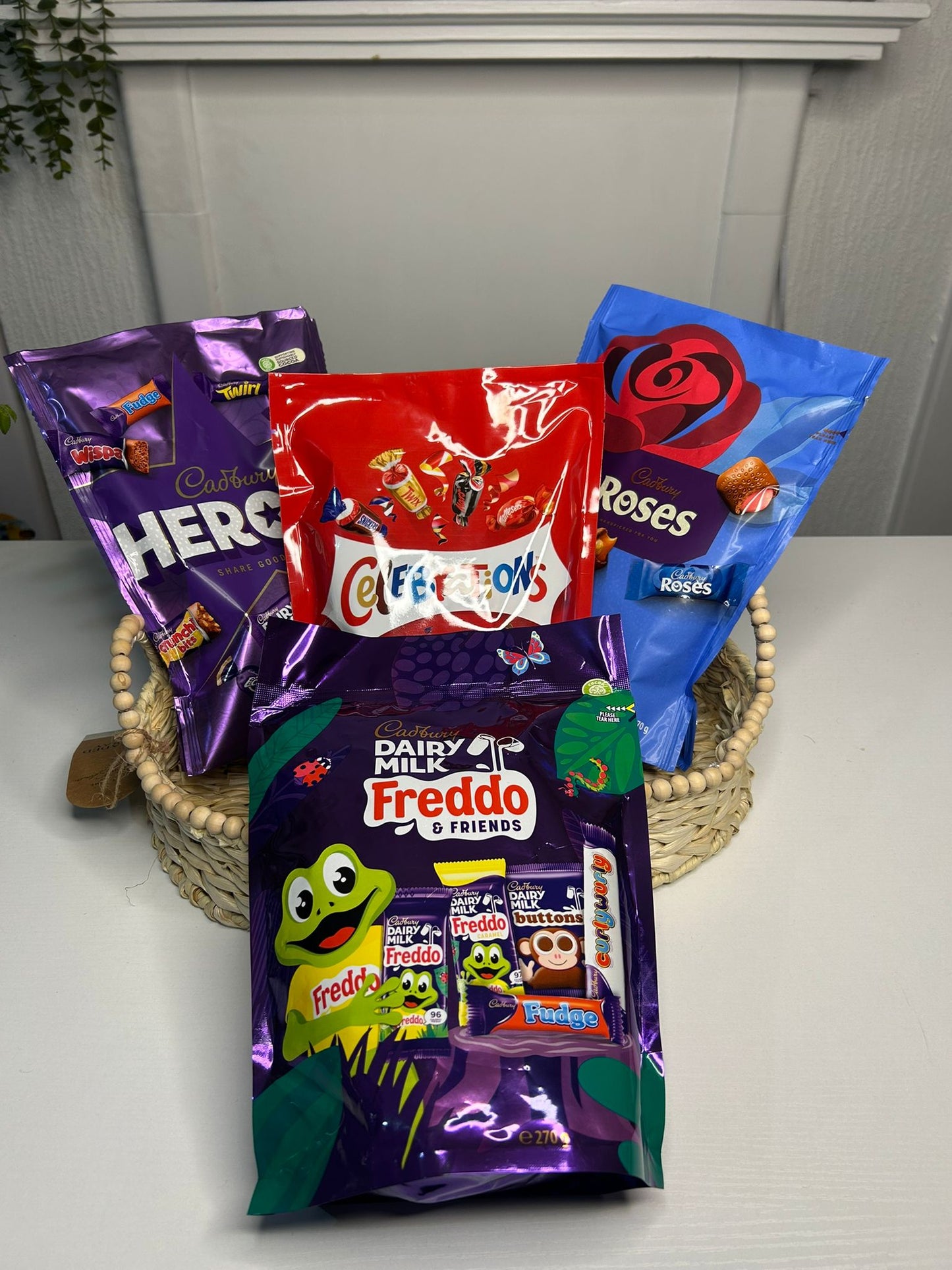 UK imported Christmas chocolate gift set for holiday parties