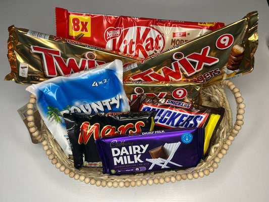 Christmas Chocolate Gift Bundle with Snickers, Bounty, Mars, Twix, KitKat & Dairy Milk