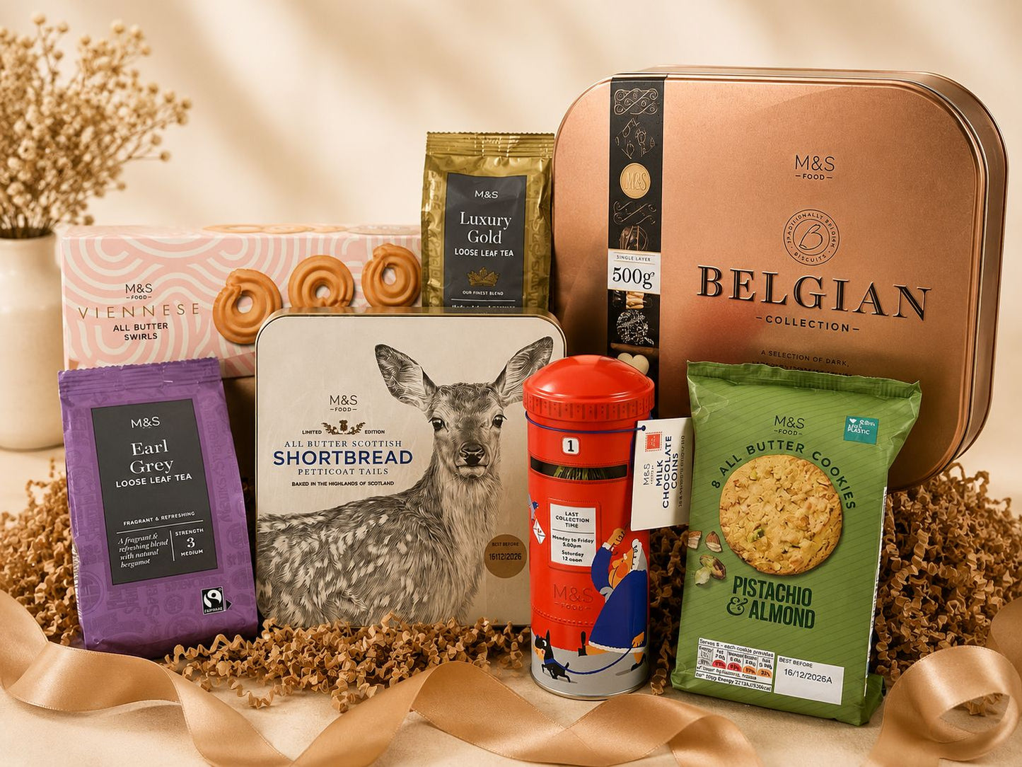 M&S Luxury Tea & Shortbread Hamper