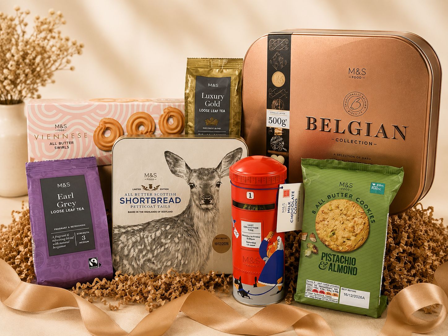 M&S Luxury Tea & Shortbread Hamper